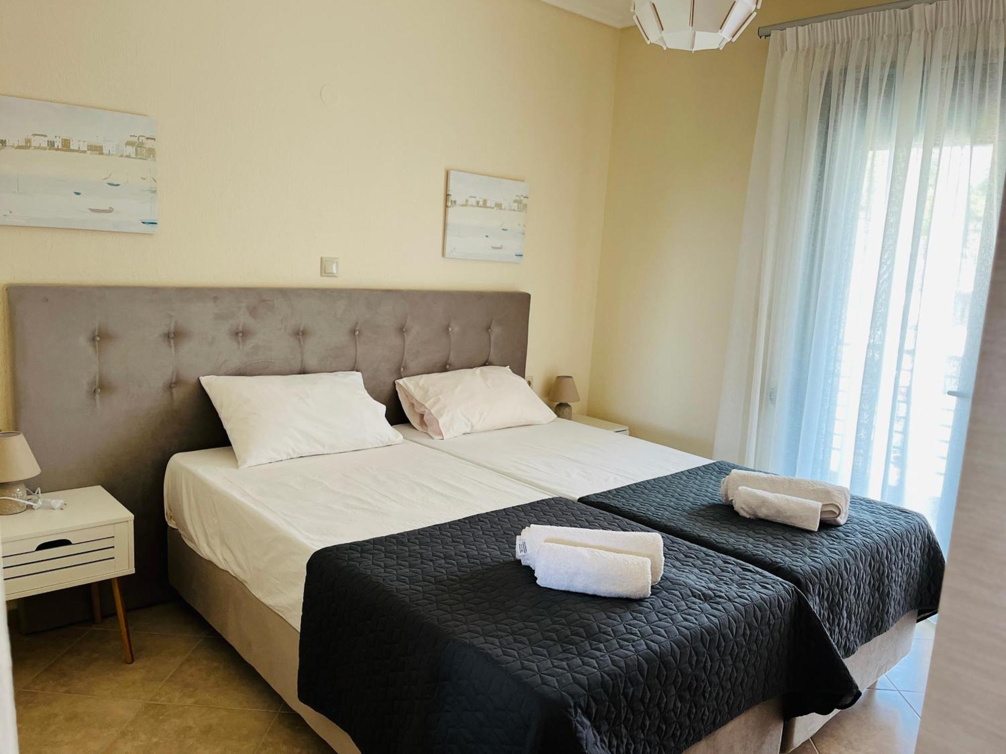 Allea Hotel And Apartments โตโรนี ภายนอก รูปภาพ