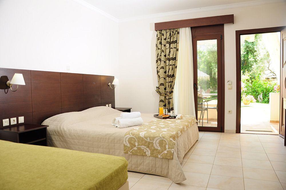 Allea Hotel And Apartments โตโรนี ภายนอก รูปภาพ